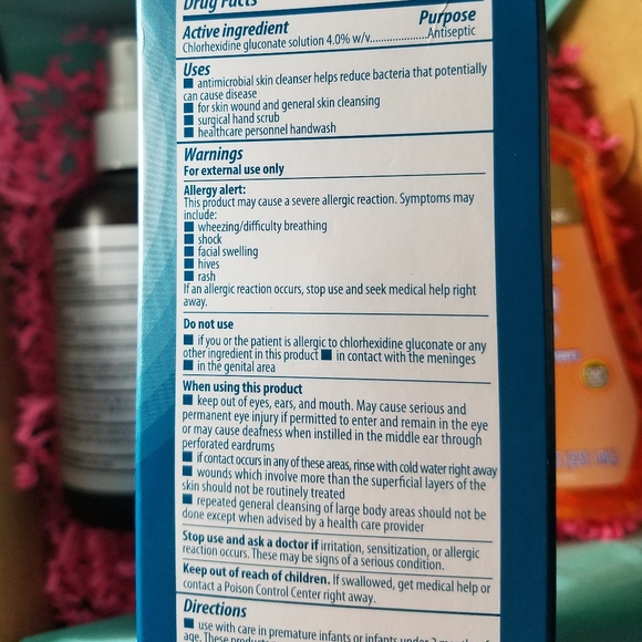 Cleanser Bundle + samples - Picture 6 of 10